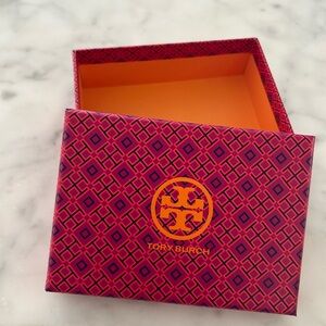 Tory Burch, Pink and Orange Box